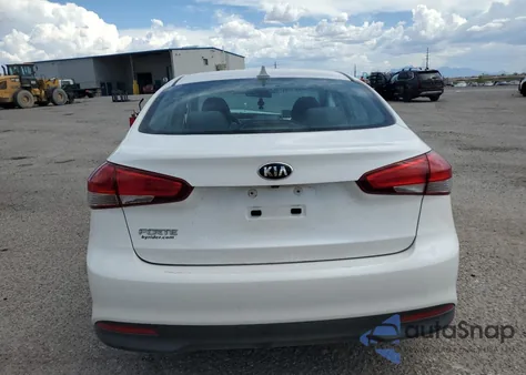 2017 Kia Forte Lx z USA, uszkodzony, nr VIN 3KPFL4A76HE047461